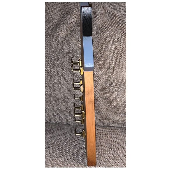 Vintage House Shaped Wooden Key Rack Holder Wall Hanging (10 Hooks) - Picture 4 of 4